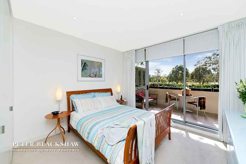 119/23 State Circle Forrest