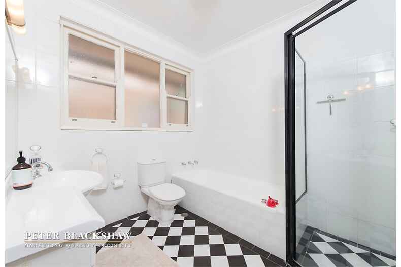 38 Caley Crescent Narrabundah 38 Caley Crescent Narrabundah