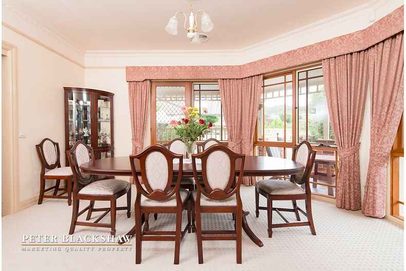 2 Decker Place Fadden 2 Decker Place Fadden