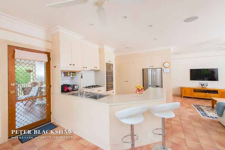 2 Decker Place Fadden 2 Decker Place Fadden