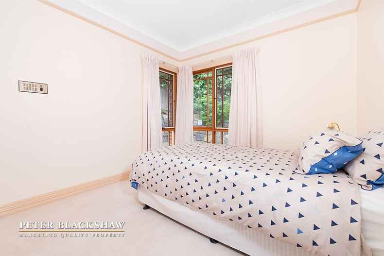 2 Decker Place Fadden 2 Decker Place Fadden