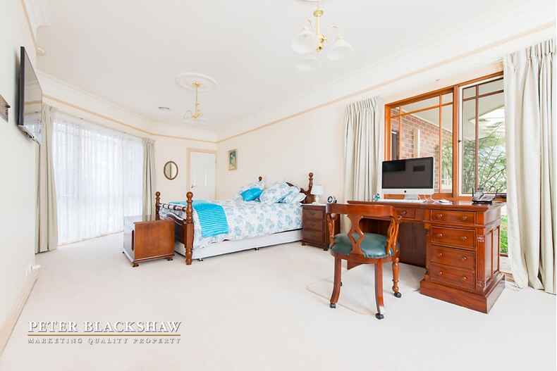 2 Decker Place Fadden 2 Decker Place Fadden