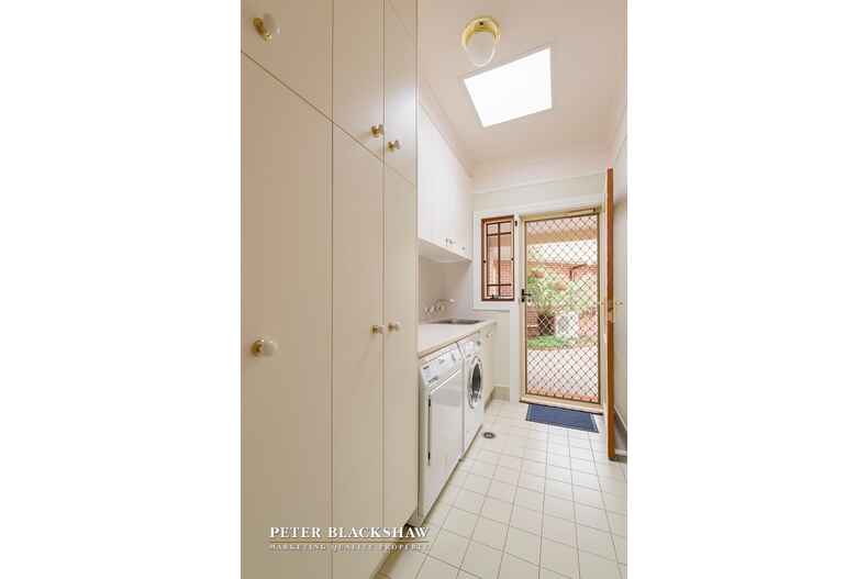 2 Decker Place Fadden 2 Decker Place Fadden