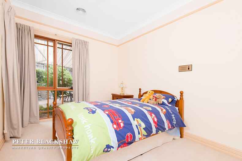 2 Decker Place Fadden 2 Decker Place Fadden