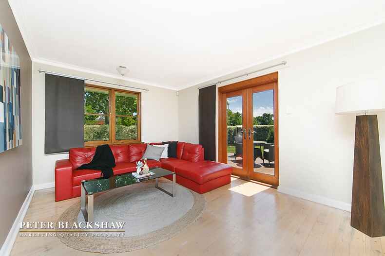 19 Sturt Avenue Narrabundah 19 Sturt Avenue Narrabundah