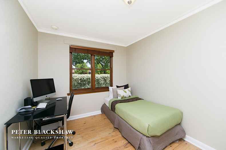 19 Sturt Avenue Narrabundah 19 Sturt Avenue Narrabundah