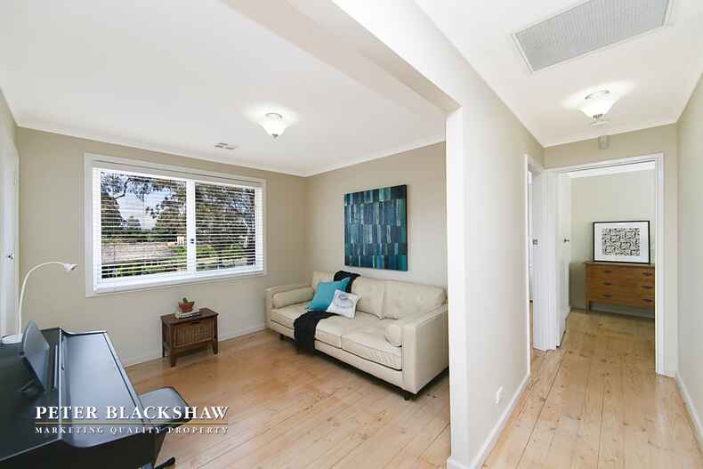 19 Sturt Avenue Narrabundah 19 Sturt Avenue Narrabundah