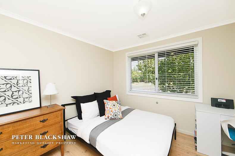 19 Sturt Avenue Narrabundah 19 Sturt Avenue Narrabundah