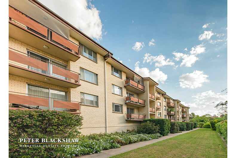 18/52 Trinculo Place  Queanbeyan