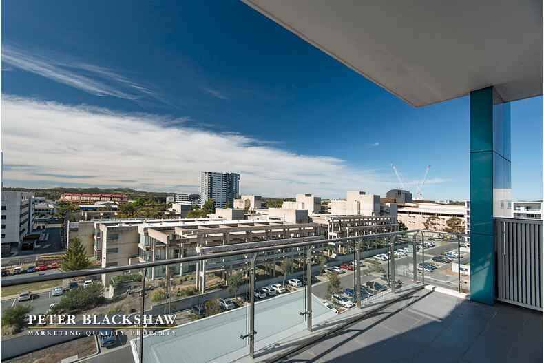 Oracle 73/68 College Street Belconnen Oracle 73/68 College Street Belconnen