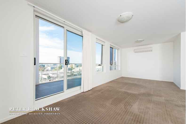 Oracle 73/68 College Street Belconnen Oracle 73/68 College Street Belconnen