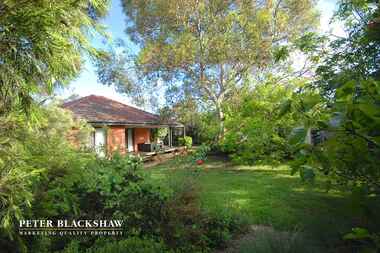 10 Hackett Gardens Turner