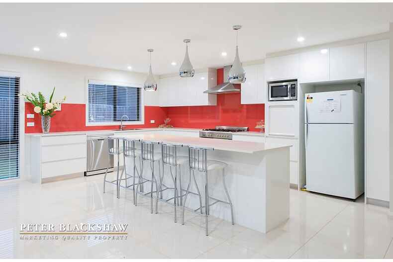 15 Kevin Curtis Crescent Casey 15 Kevin Curtis Crescent Casey