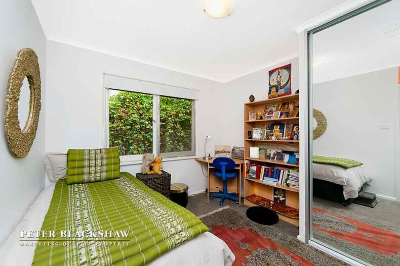 24 Carnegie Crescent Narrabundah 24 Carnegie Crescent Narrabundah