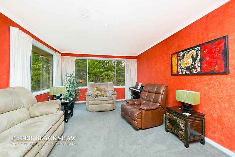 24 Carnegie Crescent Narrabundah 24 Carnegie Crescent Narrabundah