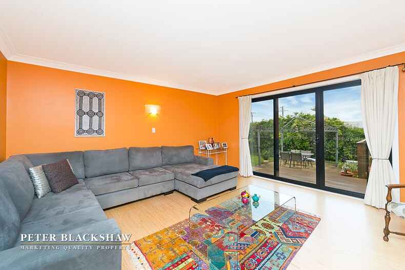 24 Carnegie Crescent Narrabundah 24 Carnegie Crescent Narrabundah