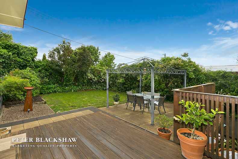 24 Carnegie Crescent Narrabundah 24 Carnegie Crescent Narrabundah