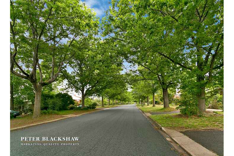 24 Carnegie Crescent Narrabundah 24 Carnegie Crescent Narrabundah