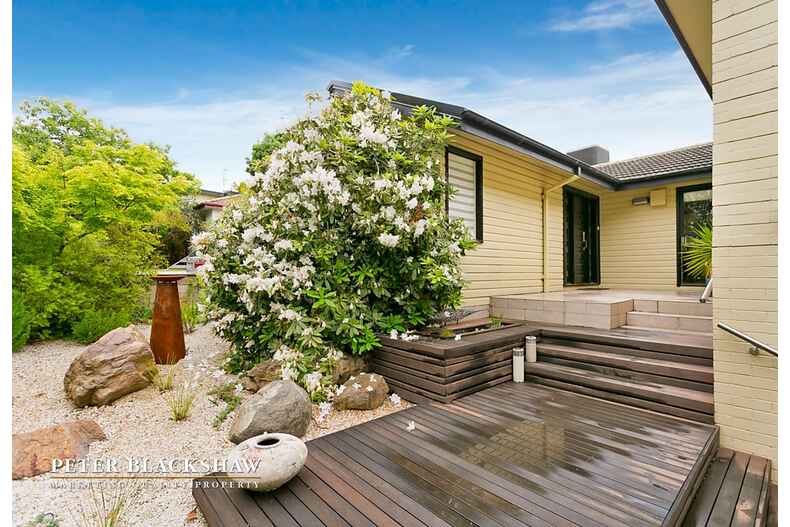 24 Carnegie Crescent Narrabundah 24 Carnegie Crescent Narrabundah