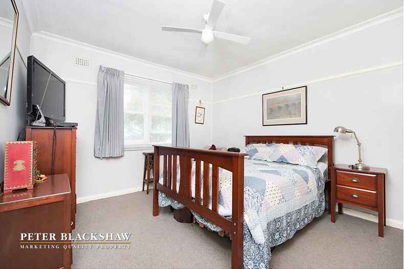 21 Crest Road Queanbeyan 21 Crest Road Queanbeyan