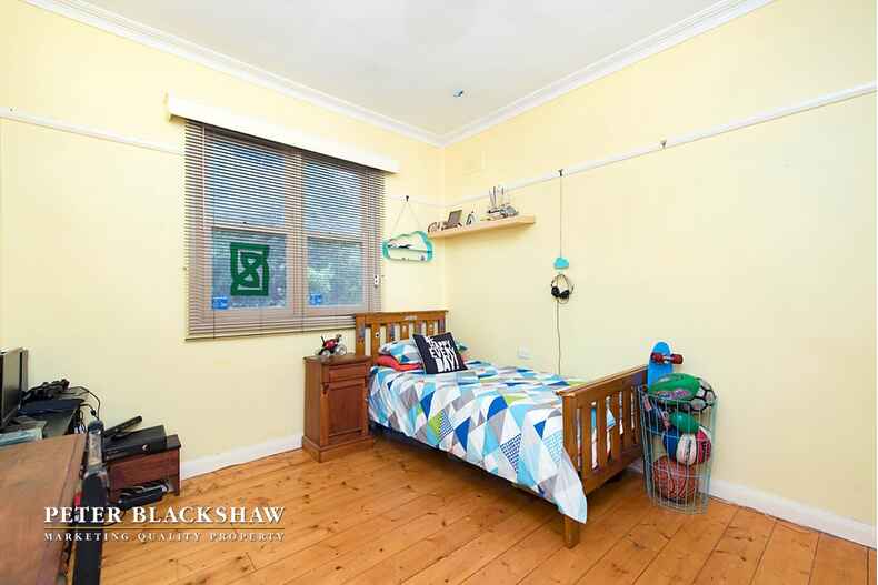 21 Crest Road Queanbeyan 21 Crest Road Queanbeyan