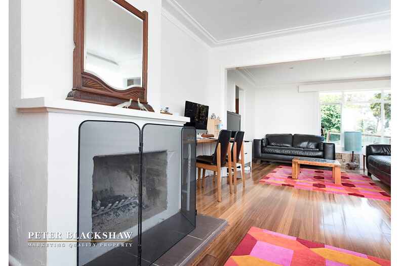 8 Mosman Place Narrabundah