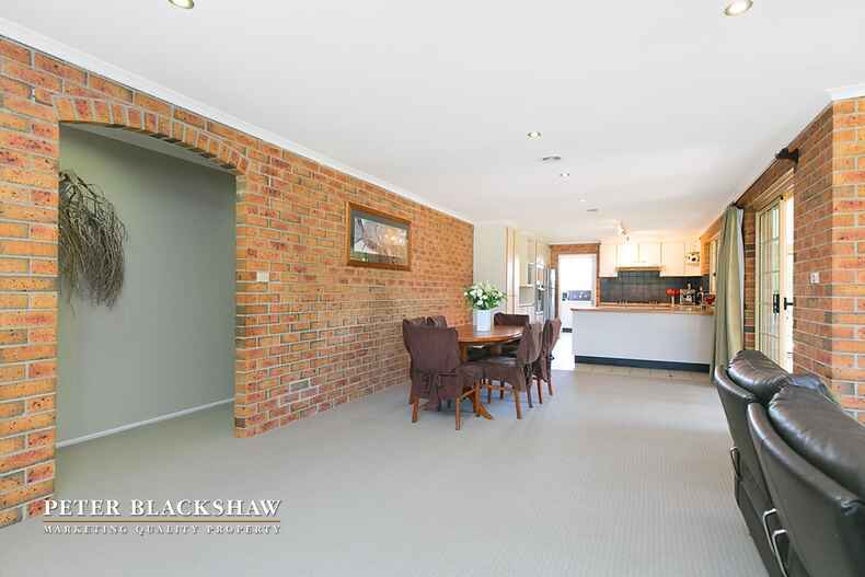 19 Parkview Crescent Jerrabomberra 19 Parkview Crescent Jerrabomberra