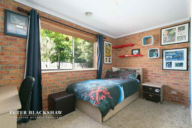 19 Parkview Crescent Jerrabomberra 19 Parkview Crescent Jerrabomberra