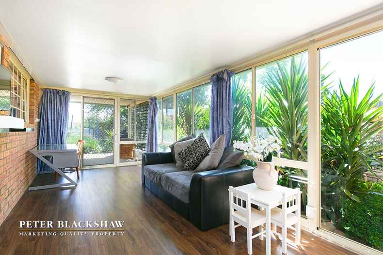 19 Parkview Crescent Jerrabomberra 19 Parkview Crescent Jerrabomberra