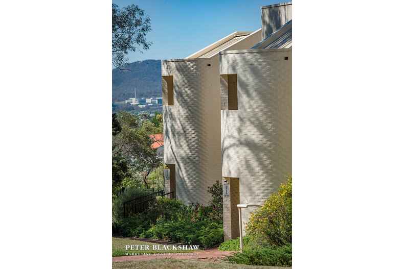 2/27 Leahy Close Narrabundah 2/27 Leahy Close Narrabundah