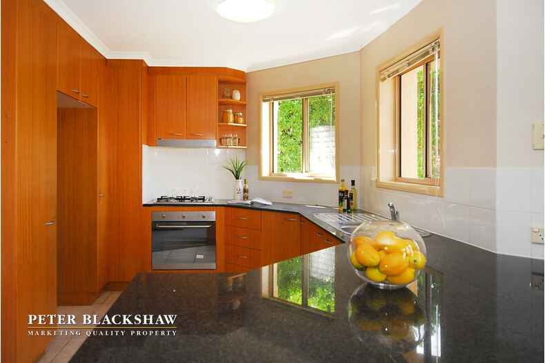 2/21 Temperley Street Nicholls