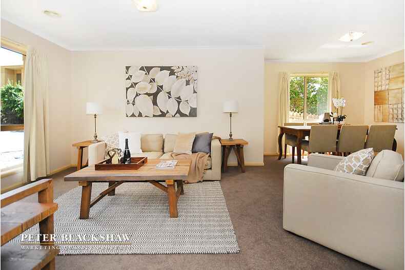 2/21 Temperley Street Nicholls