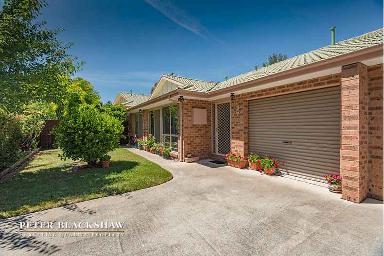 18/32 Sid Barnes Crescent Gordon