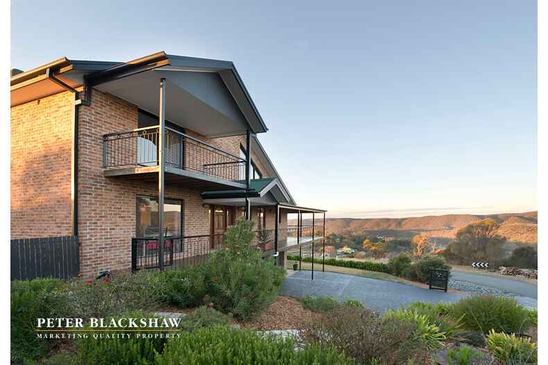 "Talpa Heights" 19 Mcintyre Crescent Googong "Talpa Heights" 19 Mcintyre Crescent Googong