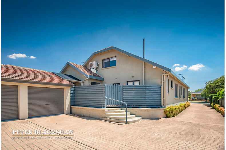 2/10 McKeahnie Street Crestwood