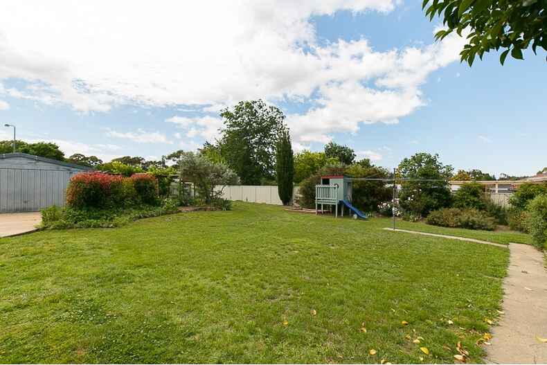 68 Vanzetti Crescent Kambah 68 Vanzetti Crescent Kambah