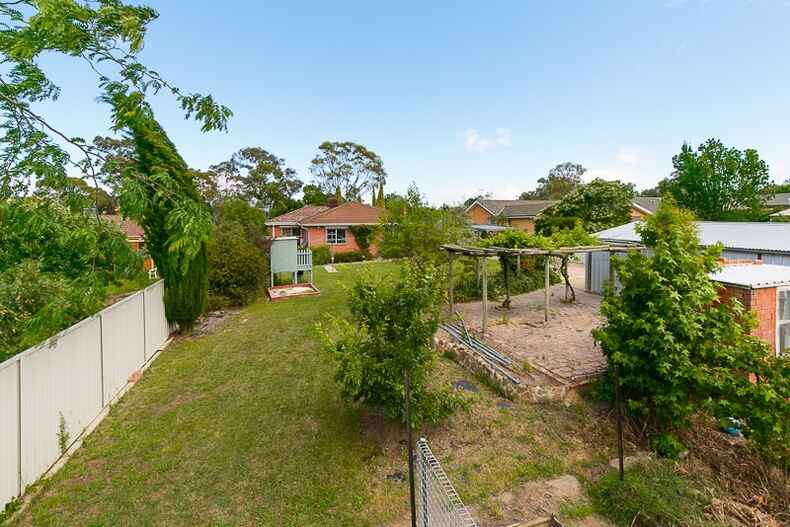 68 Vanzetti Crescent Kambah 68 Vanzetti Crescent Kambah