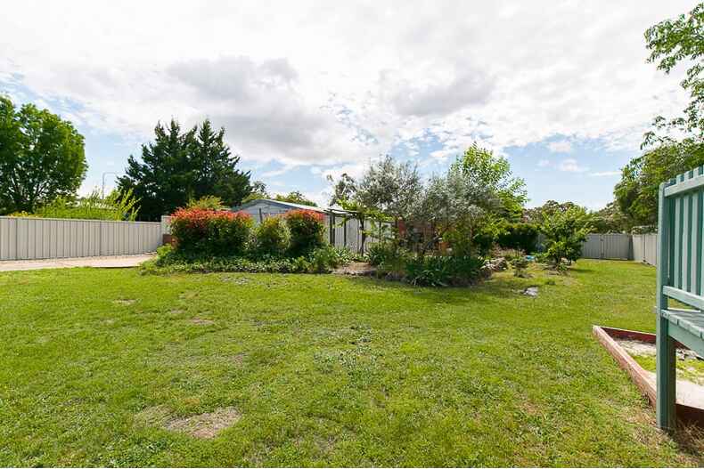 68 Vanzetti Crescent Kambah 68 Vanzetti Crescent Kambah