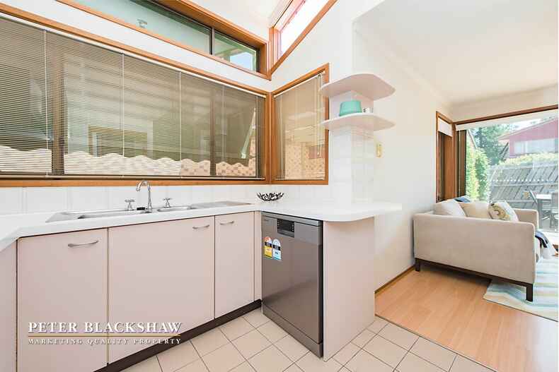 6/84 Julia Flynn Avenue Isaacs