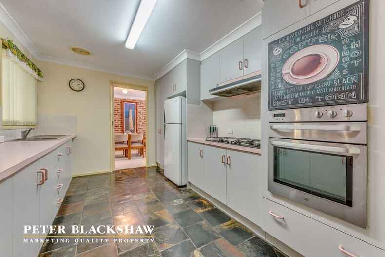 6 Crommelin Place Chisholm 6 Crommelin Place Chisholm