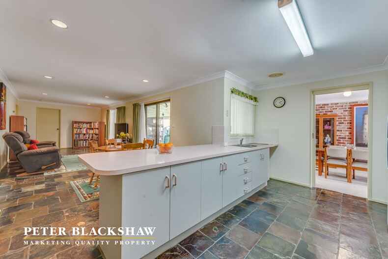 6 Crommelin Place Chisholm 6 Crommelin Place Chisholm