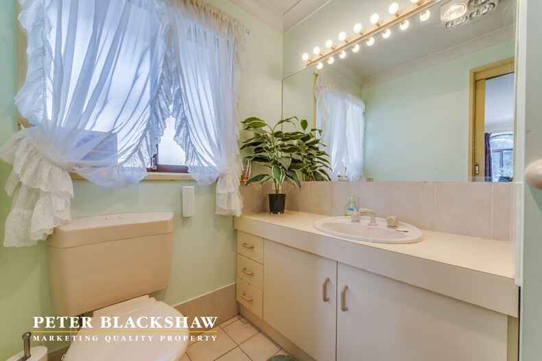 6 Crommelin Place Chisholm 6 Crommelin Place Chisholm