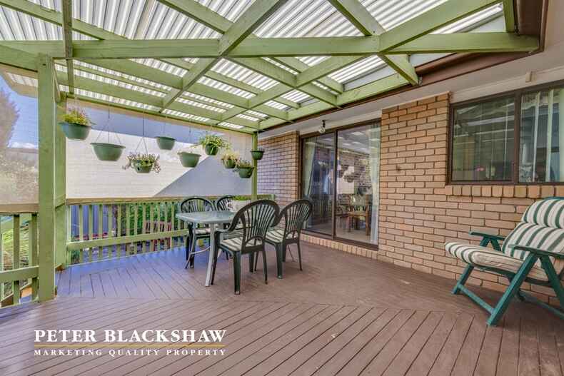 6 Crommelin Place Chisholm 6 Crommelin Place Chisholm