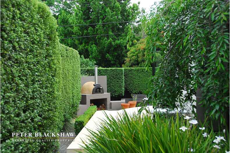 27 Jacka Crescent Campbell 27 Jacka Crescent Campbell