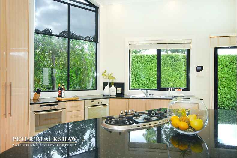 27 Jacka Crescent Campbell 27 Jacka Crescent Campbell