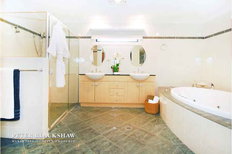 27 Jacka Crescent Campbell 27 Jacka Crescent Campbell