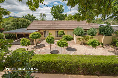 6 Denman Street Yarralumla