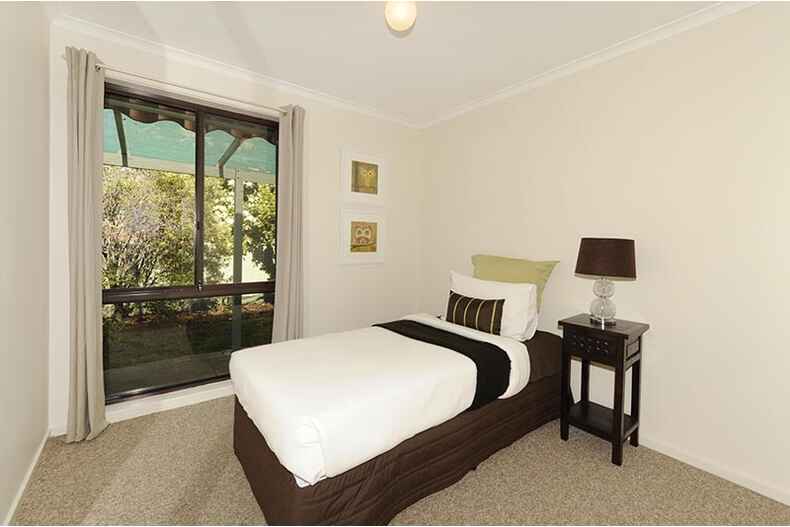 24 Jenner Court Wanniassa