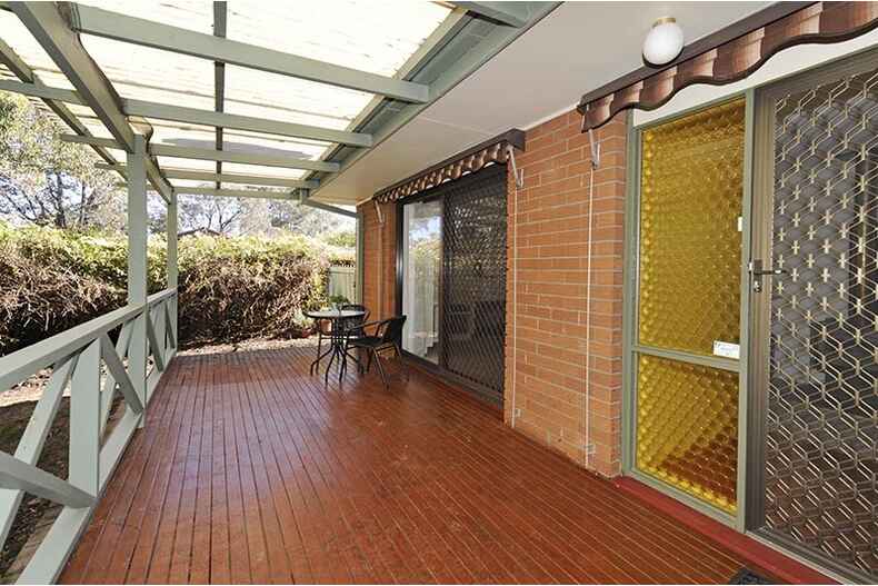 24 Jenner Court Wanniassa