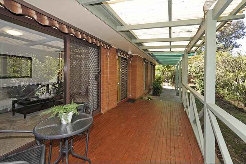 24 Jenner Court Wanniassa